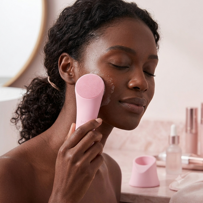 Hqlove™ Sonic Facial Cleansing Brush — Warm Silicone Deep Cleanse
